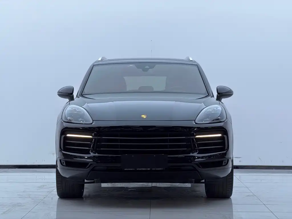 Porsche Cayenne 2019 — фото 2