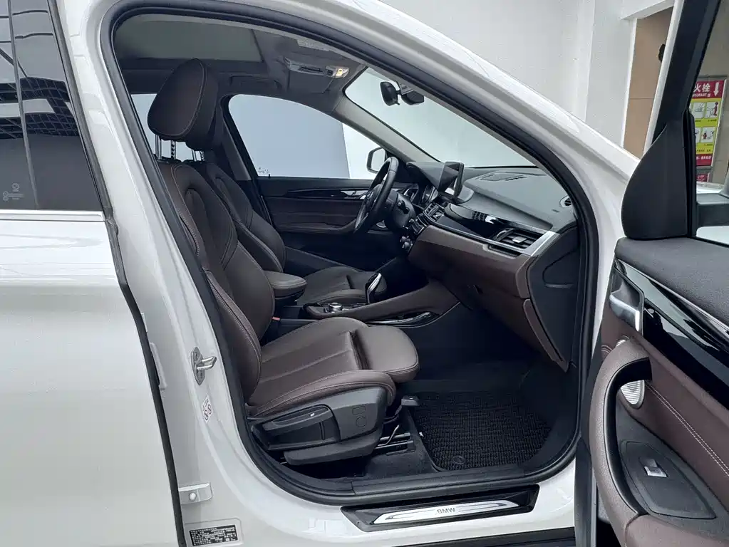 BMW X1 2022 — фото 19