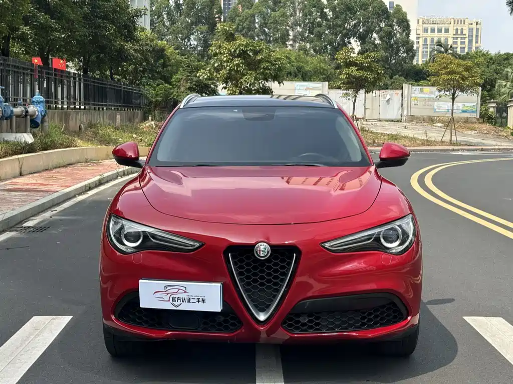 Alfa Romeo Stelvio 2018 — фото 2