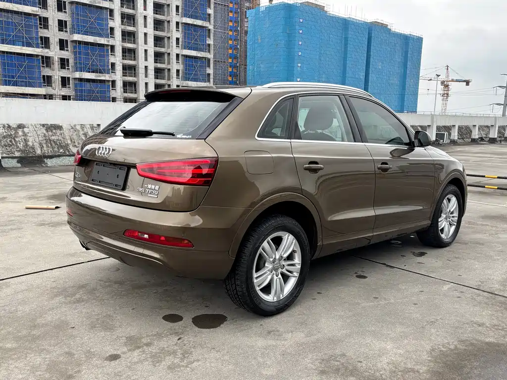 Audi Q3 2014 — фото 13