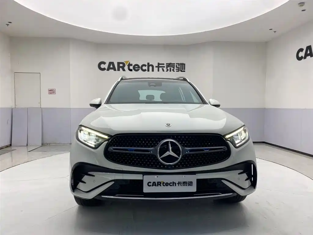 Mercedes-Benz GLC 2023