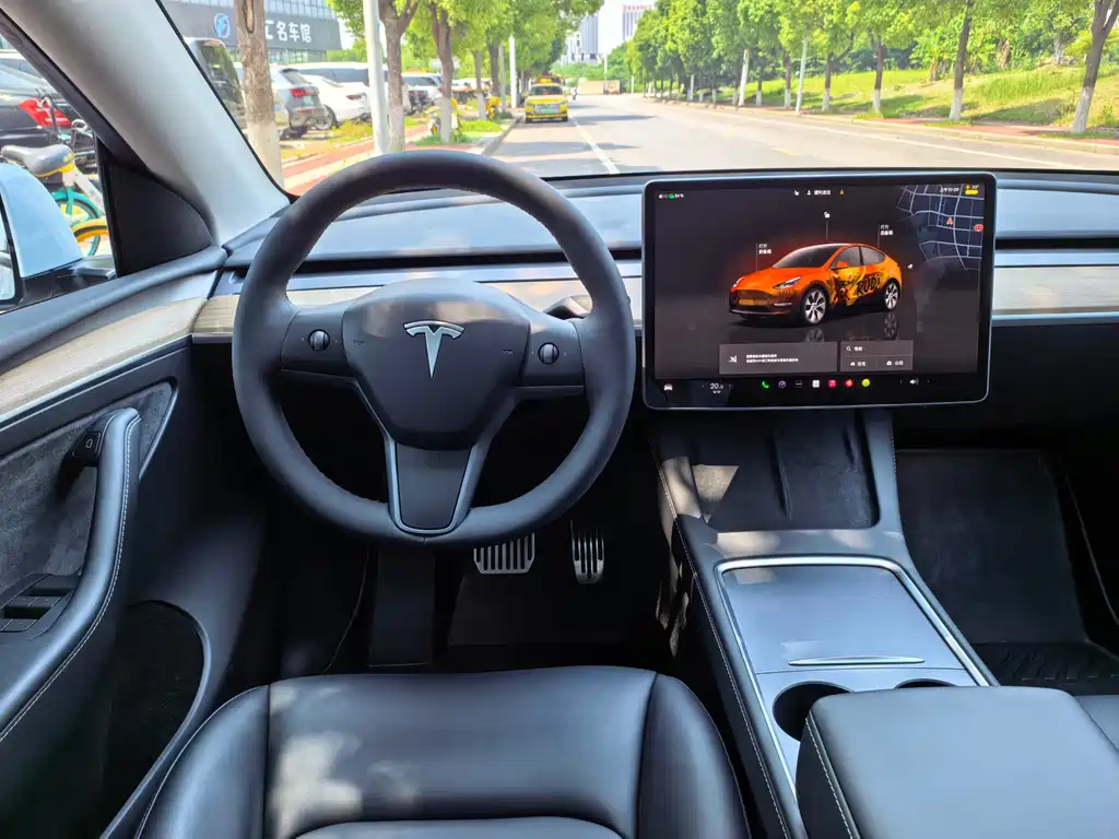 Tesla Model Y 2022 — фото 11