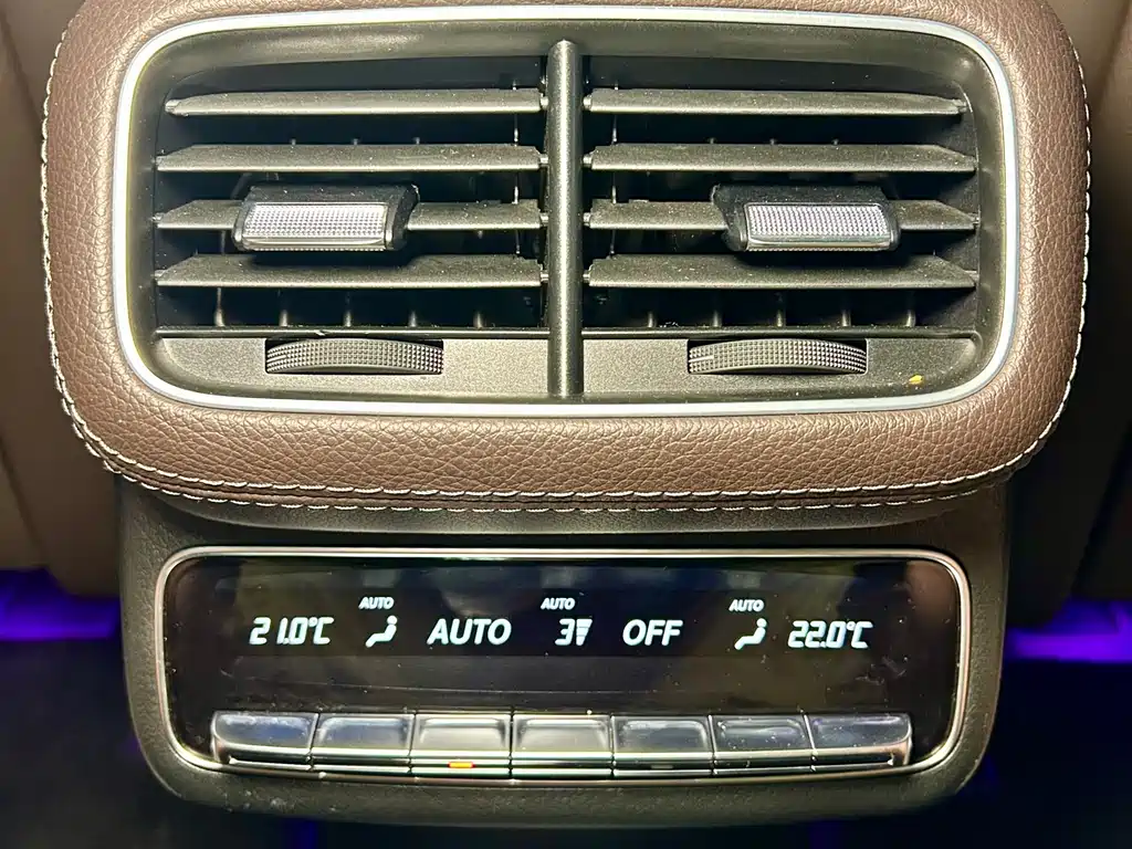 Mercedes-Benz GLS 2023 — фото 32