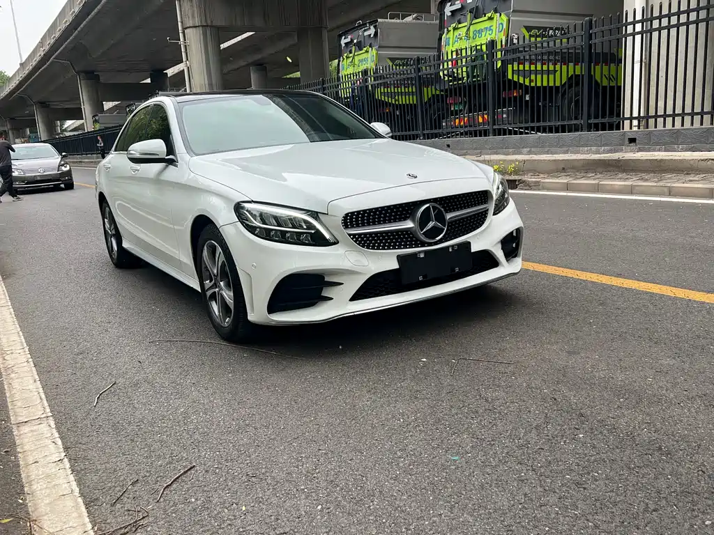 Mercedes-Benz C-Class 2020 — фото 13