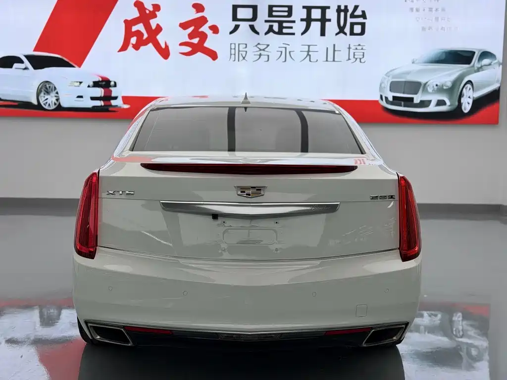Cadillac XTS 2016 — фото 11