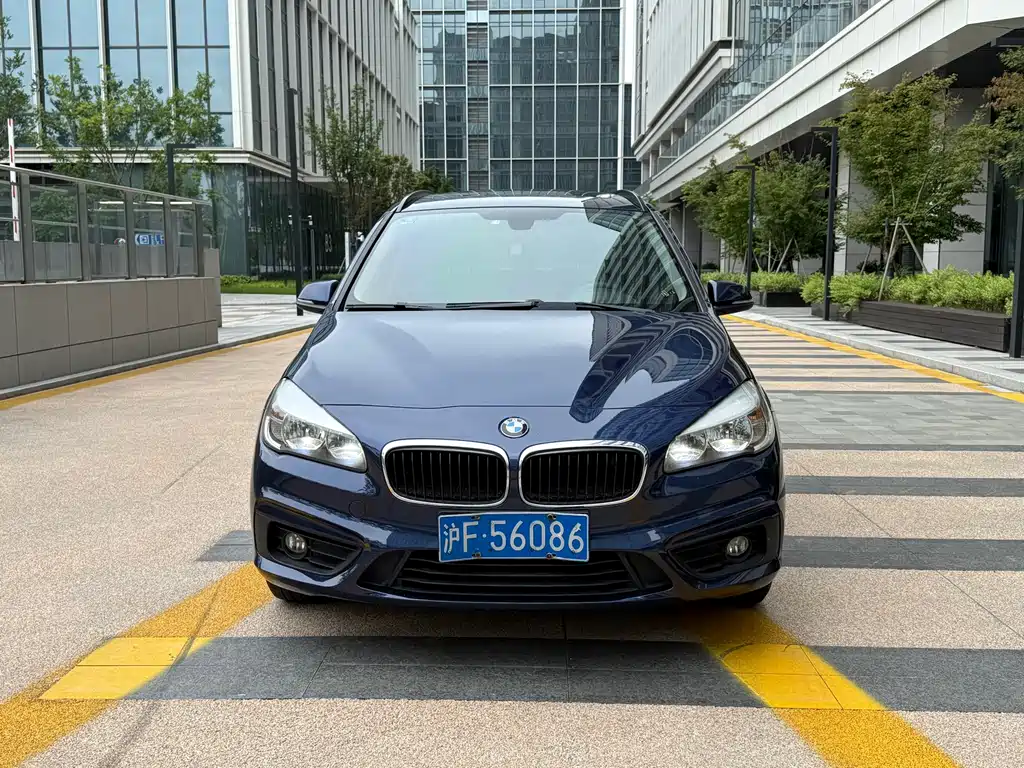 BMW 2 Series Wagon 2015 — фото 2