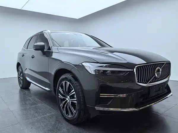 Volvo XC60 2022