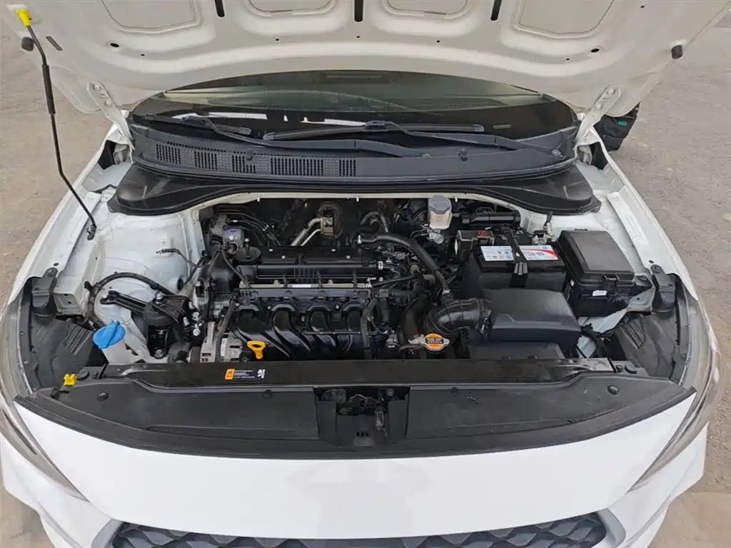 Hyundai Elantra 2019 — фото 20