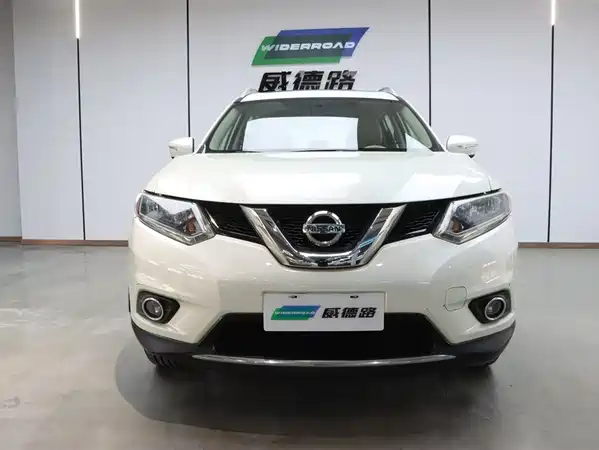 Nissan X-Trail 2014
