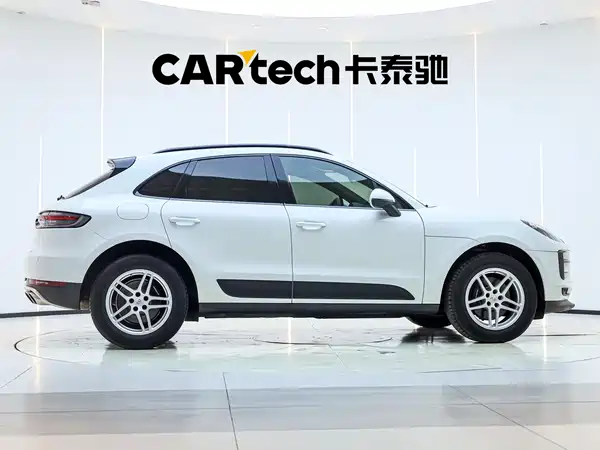 Porsche Macan 2020