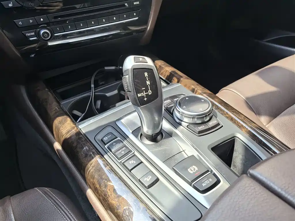 BMW X5 2015 — фото 16