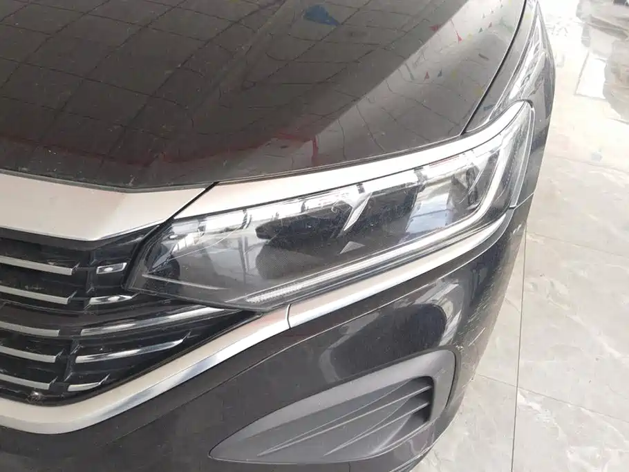 Volkswagen Passat 2022