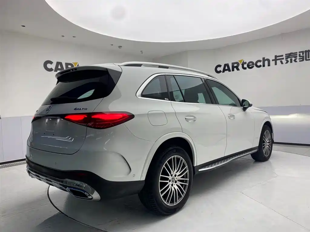 Mercedes-Benz GLC 2023