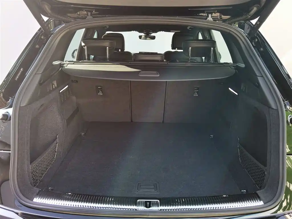 Audi Q5L 2025