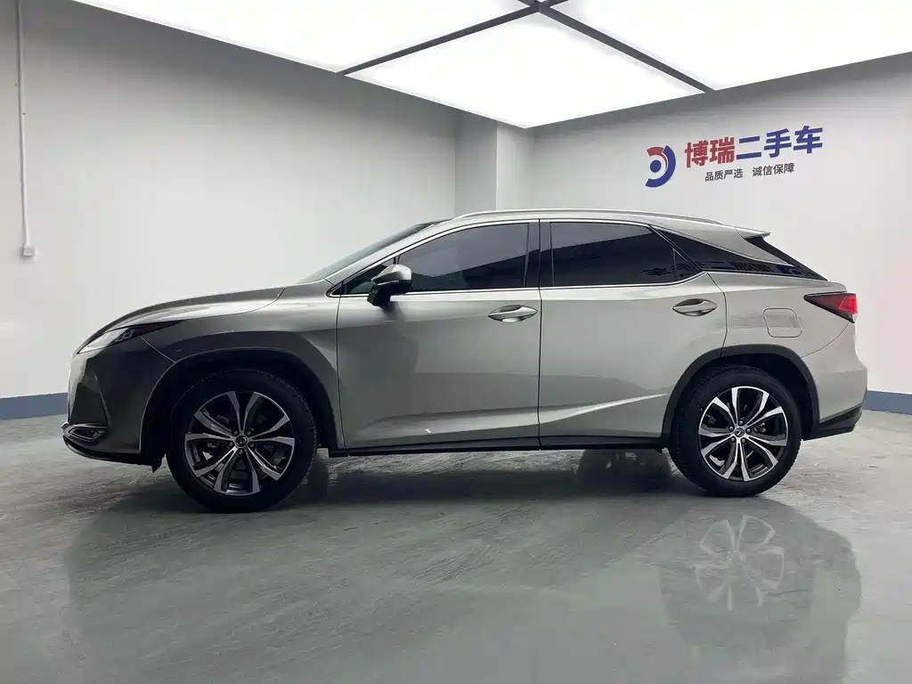 Lexus RX 2020 — фото 4