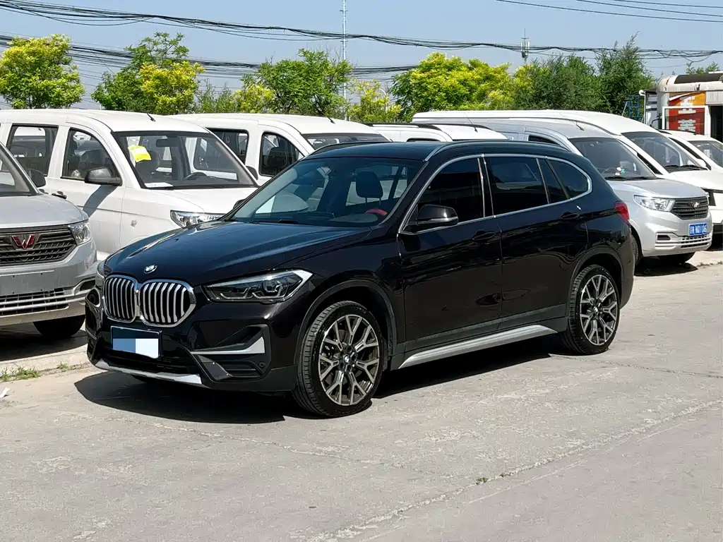 BMW X1 2020 — фото 1