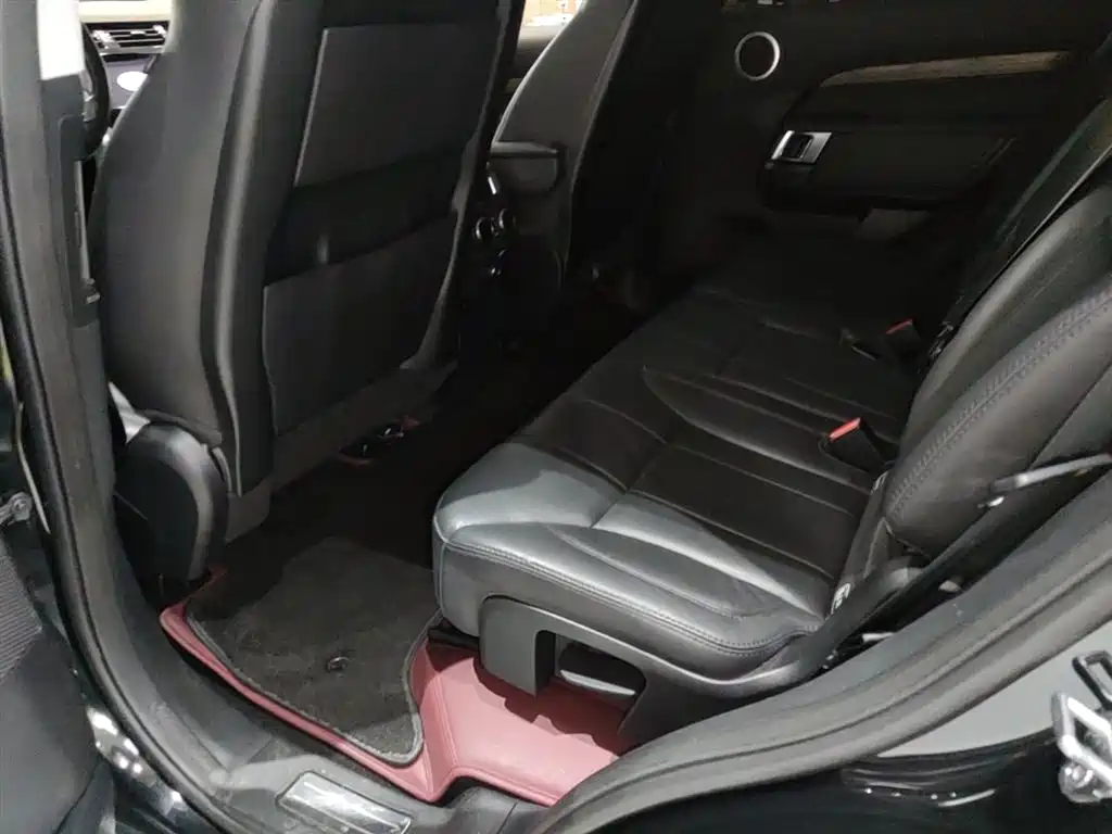 Land Rover Discovery 2019 — фото 17