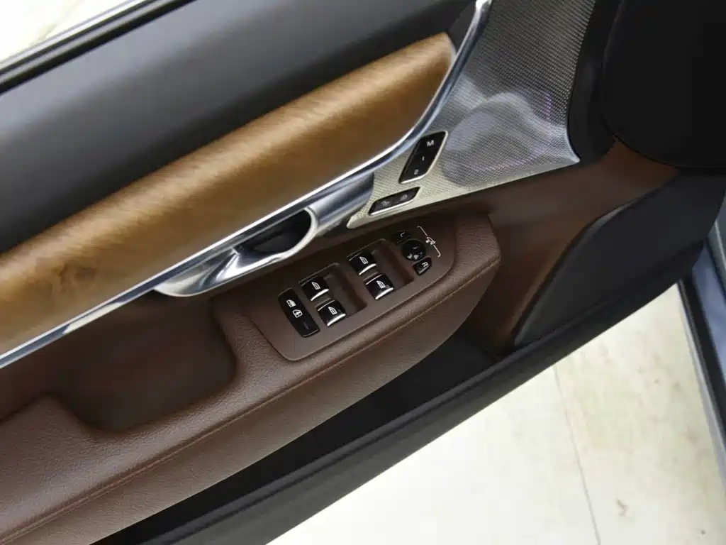 Volvo S90 2019 — фото 12