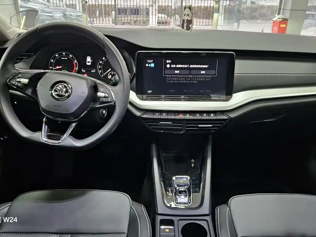 Skoda Octavia 2023 — фото 12
