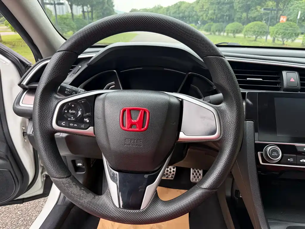 Honda Civic 2019 — фото 14