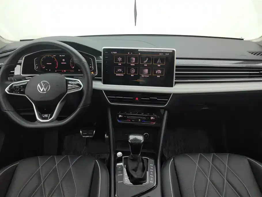 Volkswagen Tiguan L 2022 — фото 12