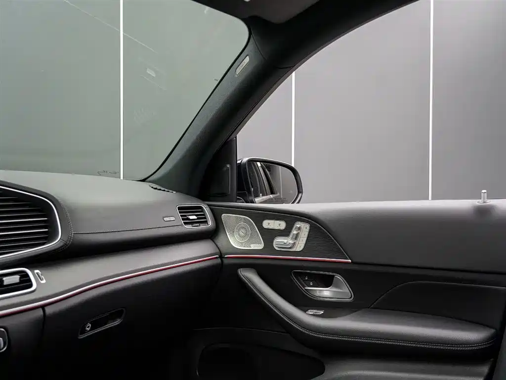 Mercedes-Benz GLS 2023 — фото 19