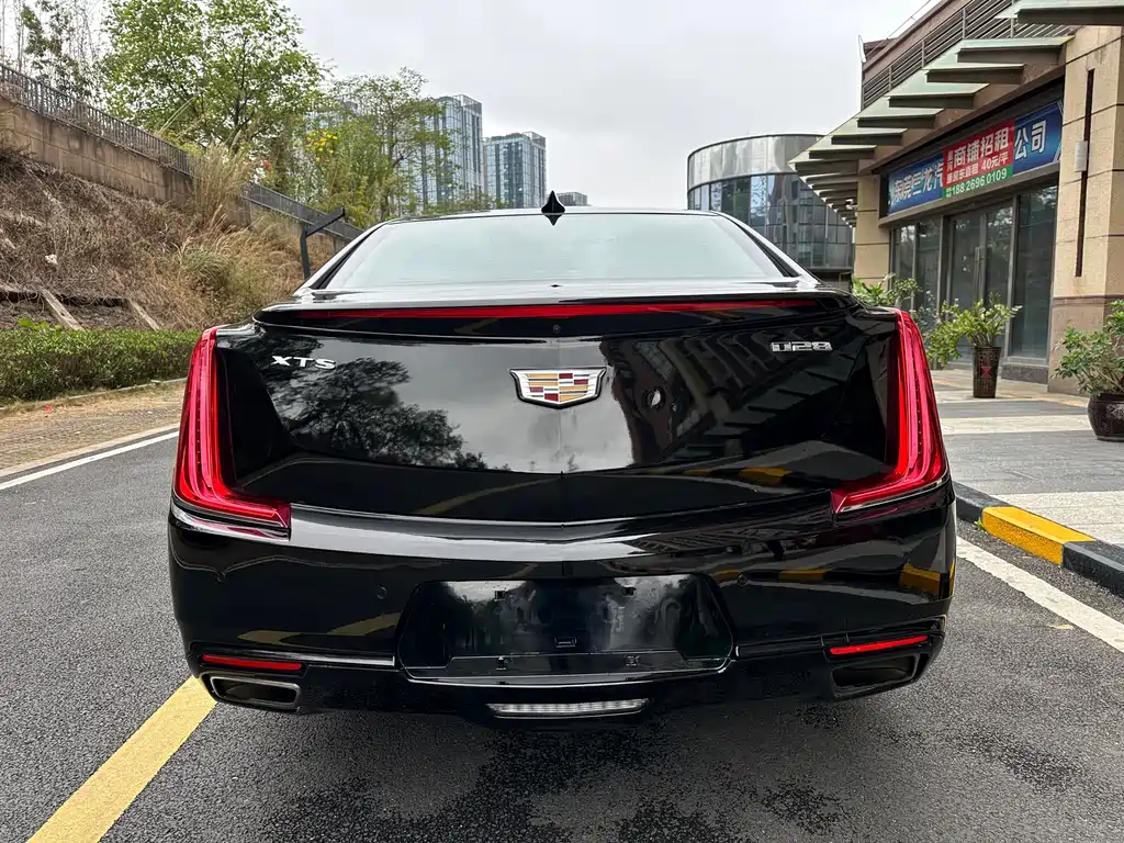 Cadillac XTS 2018 — фото 7