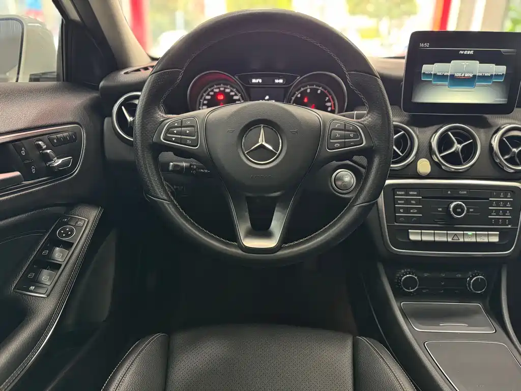 Mercedes-Benz GLA 2018 — фото 8