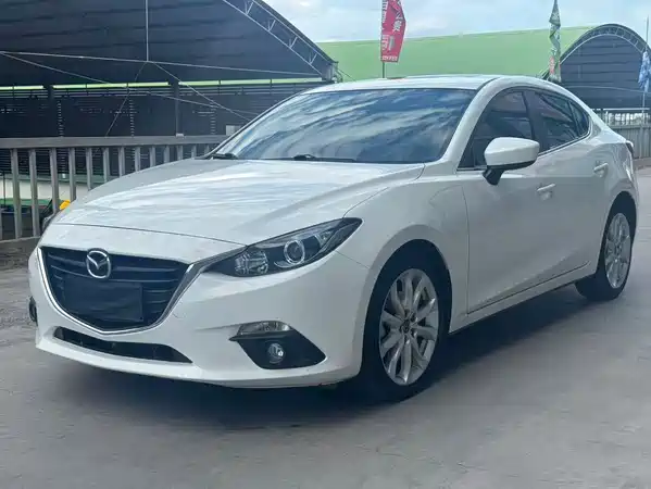 Mazda 3 Axela 2016