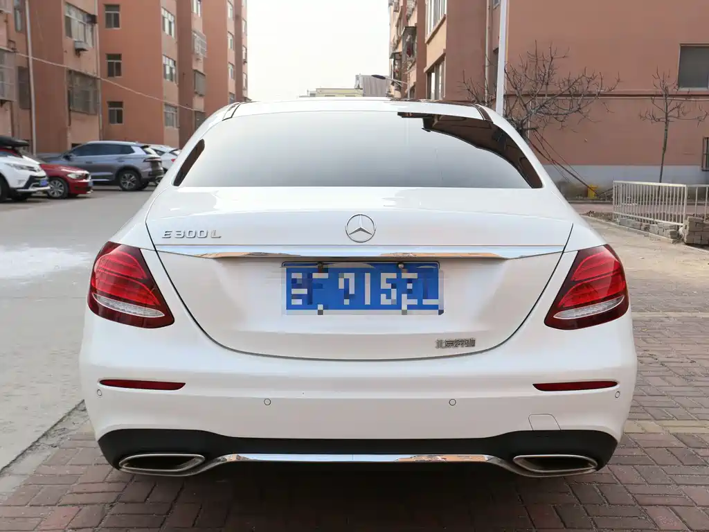 Mercedes-Benz E-Class 2019 — фото 4