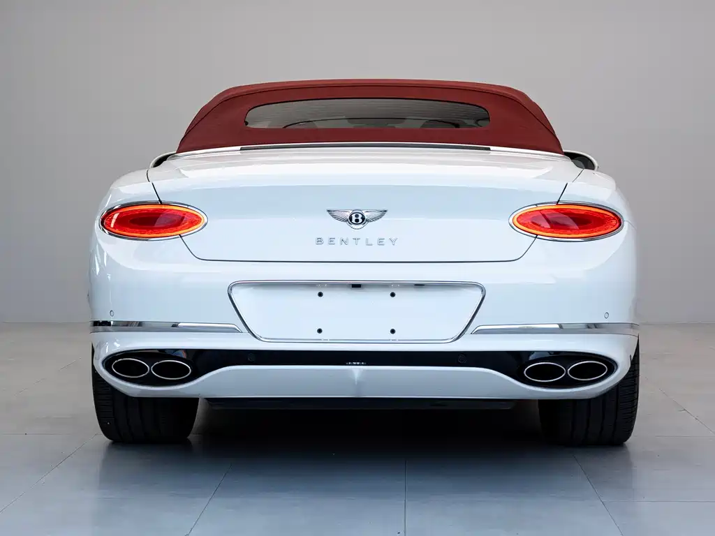 Bentley Continental 2021 — фото 17