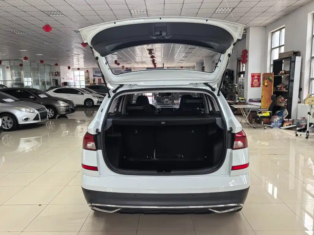 Skoda Kamiq 2023 — фото 24