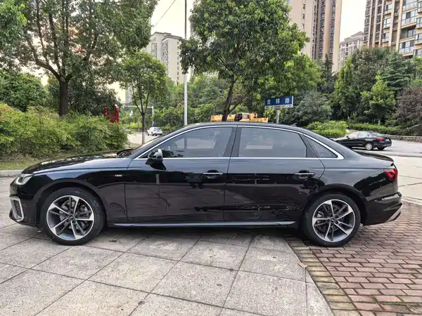 Audi A4L 2024