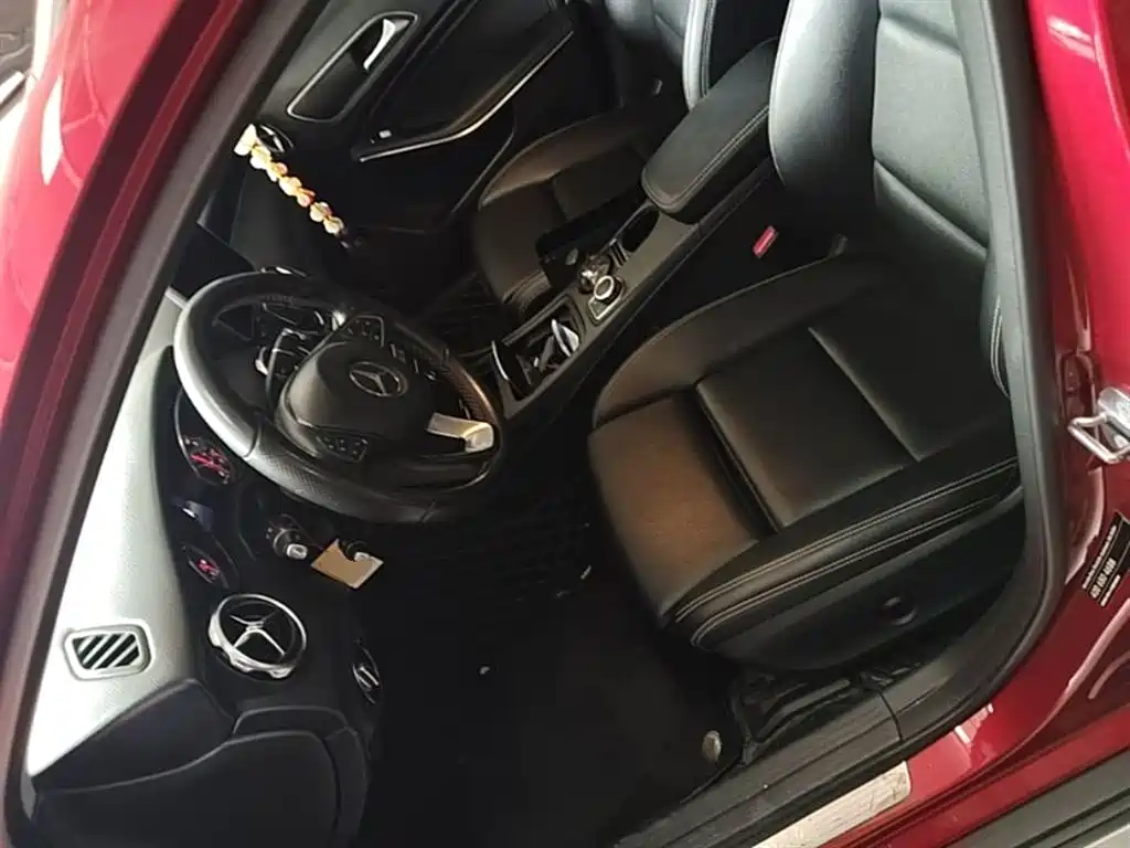 Mercedes-Benz GLA 2018 — фото 15