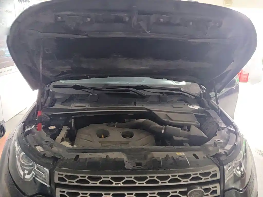 Land Rover Discovery Sport 2017 — фото 20