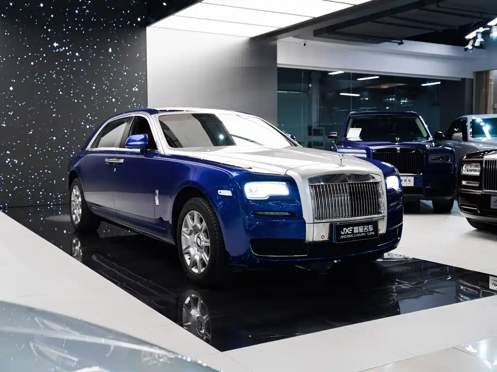 Rolls-Royce Ghost 2017 — фото 2