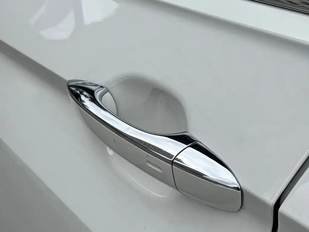 Volkswagen Tiguan L 2021 — фото 31