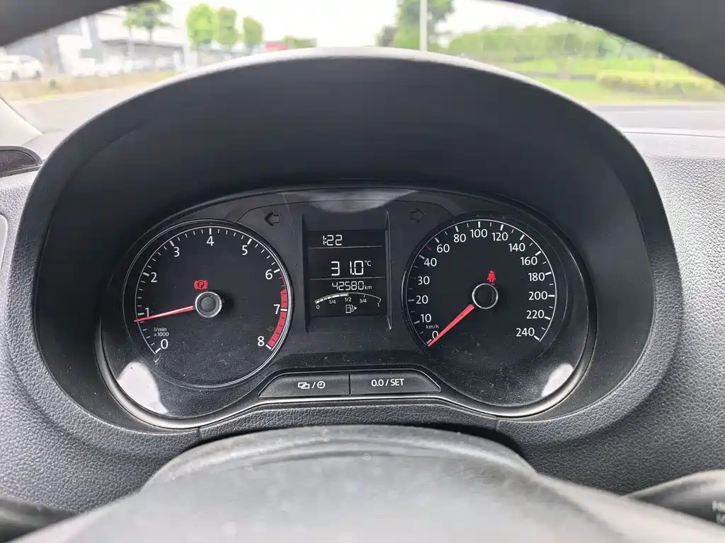 Volkswagen Polo 2016