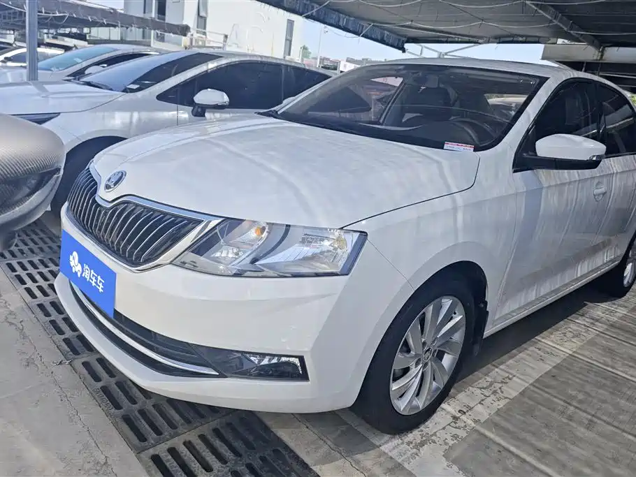 Skoda Rapid 2019 — фото 1