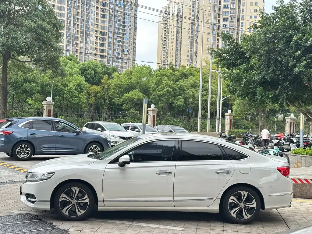 Honda Spirior 2016 — фото 3