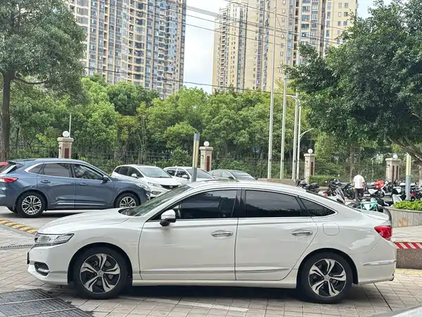 Honda Spirior 2015