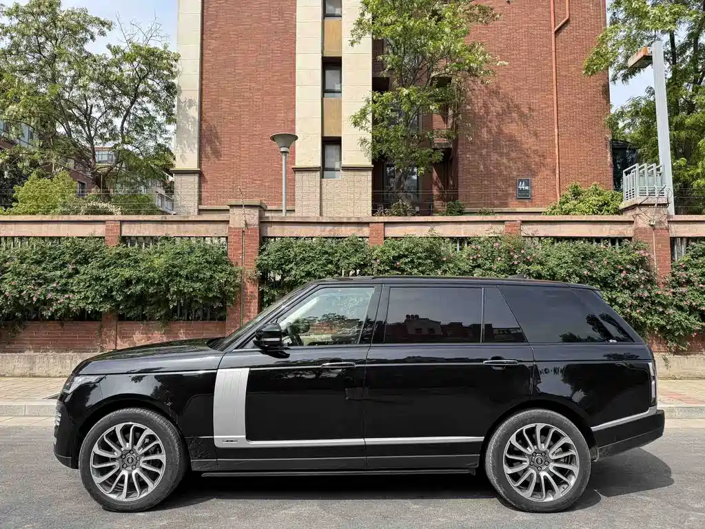 Land Rover Range Rover 2020 — фото 10