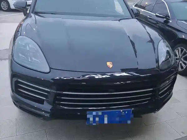 Porsche Cayenne 2022