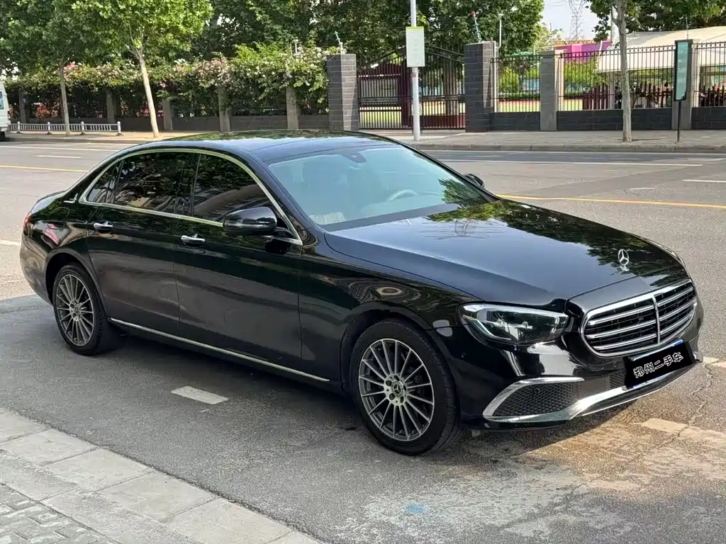 Mercedes-Benz E-Class 2021 — фото 3