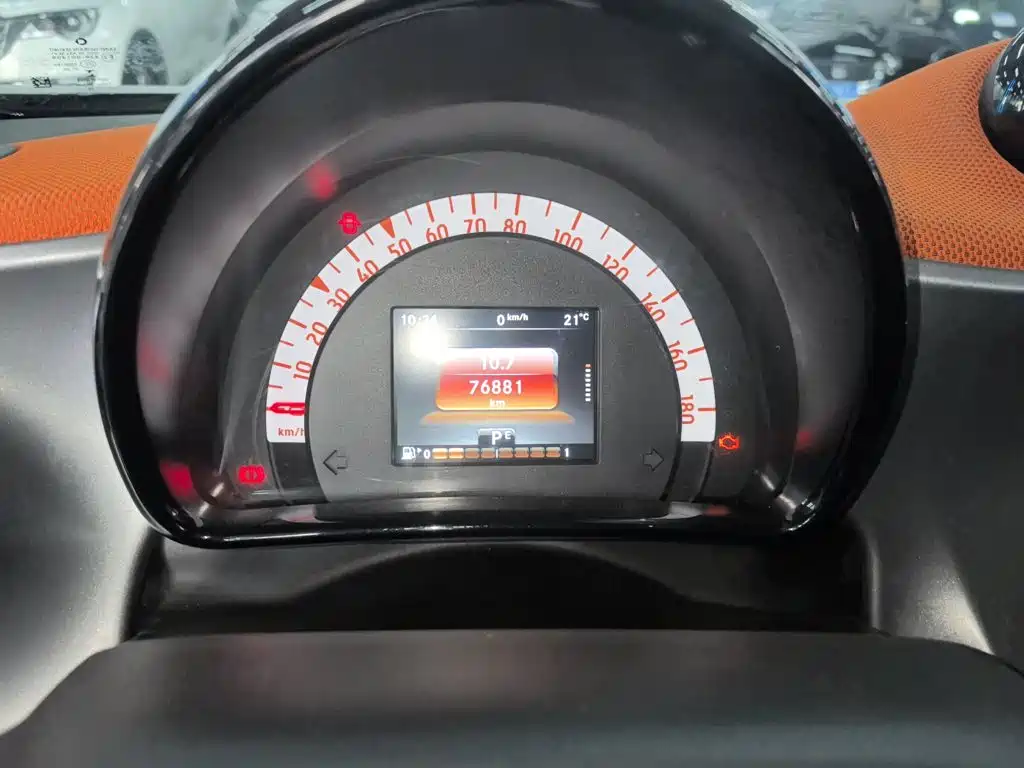 smart fortwo 2015 — фото 8