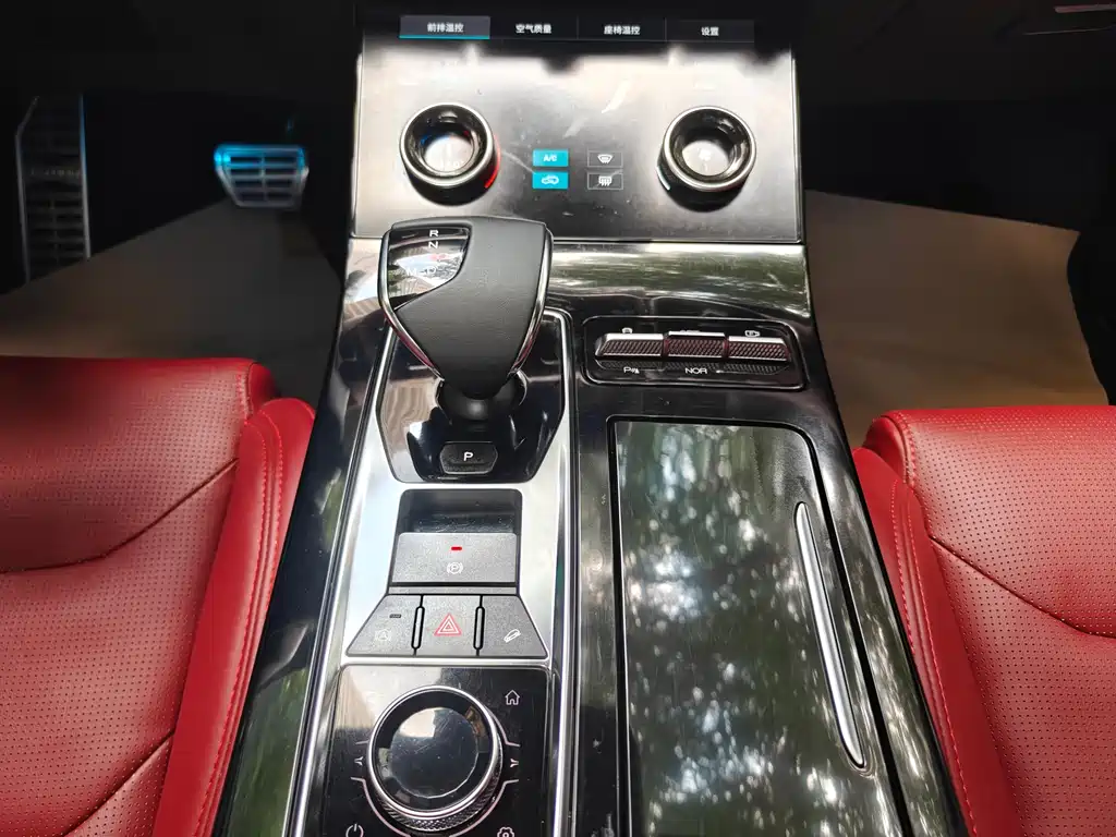 Jetour X70 PLUS 2022 — фото 17