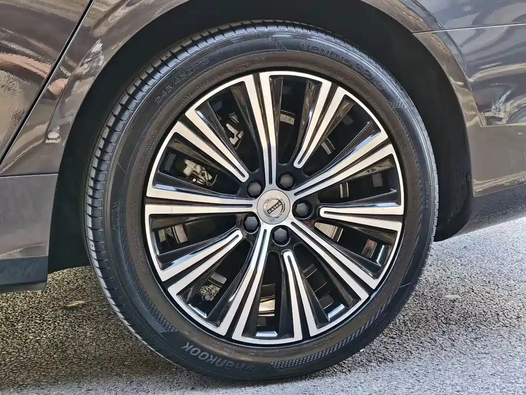Volvo S90 PHEV 2021 — фото 23