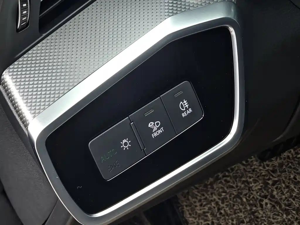 Audi A6L 2021 — фото 19