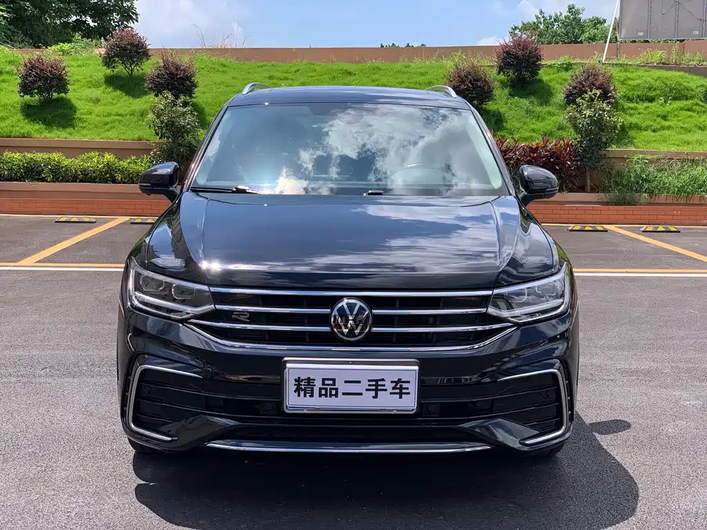 Volkswagen Tiguan L 2022