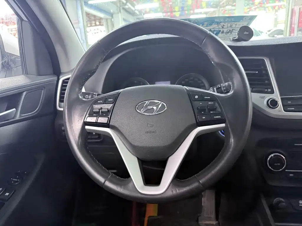 Hyundai Tucson 2018 — фото 14